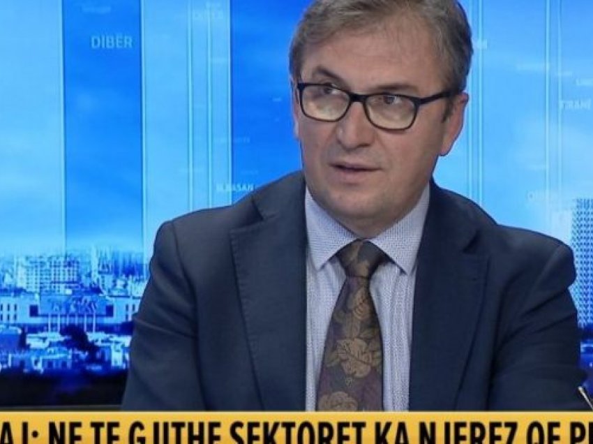 Brataj shpjegon pse u vendos ora 20:00: Politika të mos fusë hundët