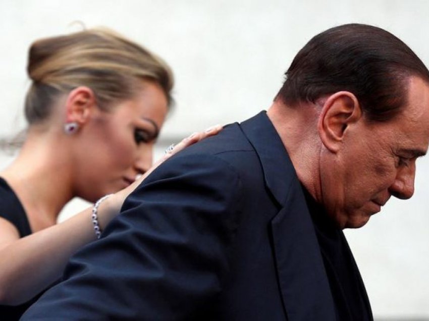 Rrëzohet Silvio Berlusconi, kalon natën në spital