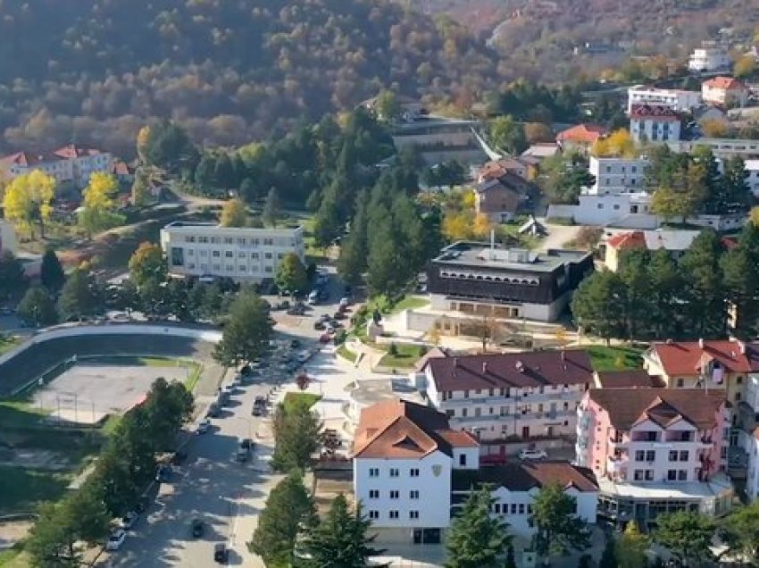 “Kurrgjë nuk është bërë për Veriun”, Rama nxjerr pamje nga Tropoja dhe u përgjigjet kritikëve