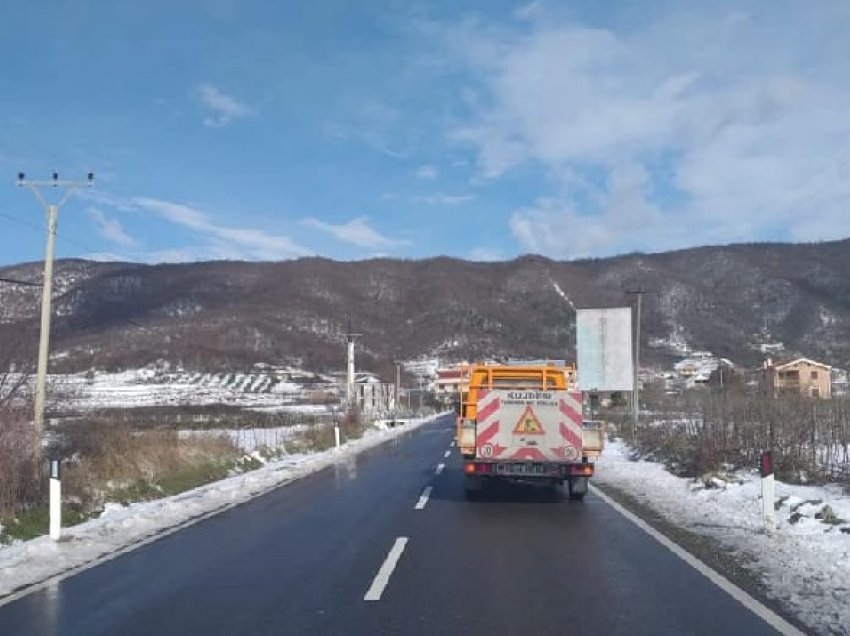 ARRSH jep informacion mbi situatën e rrugëve në vend: Këto janë akset që rekomandohet lëvizja me zinxhirë