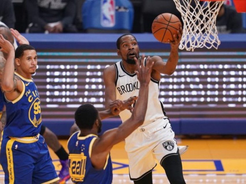 Spektakël basketbolli në Chase Center, Brooklyn merr fitore në udhëtim te Golden State Warriors