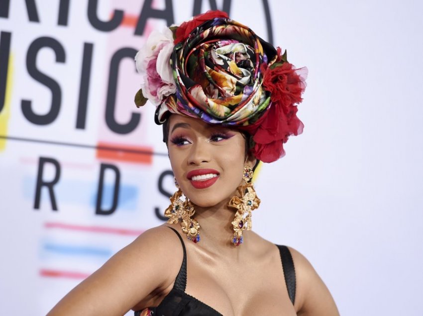 Cardi B e lumtur me suksesin e projektit të ri “Up” në toplistën “Billboard”