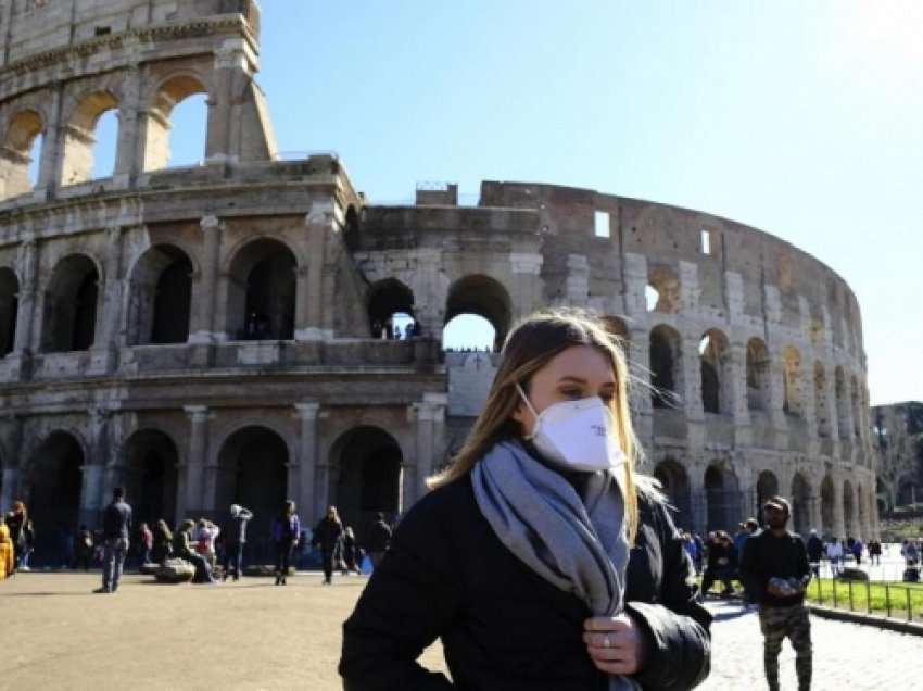 Frika nga variantet e reja/ Italia zgjat kufizimet e udhëtimit