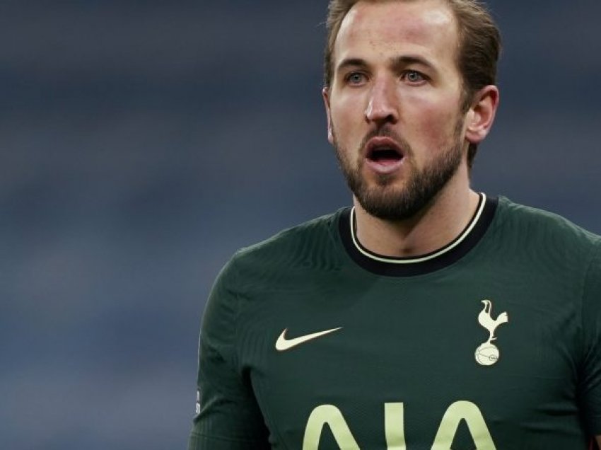 Tottenham e vë në shitje kapitenin Harry Kane, londinezët ia caktojnë edhe çmimin e largimit