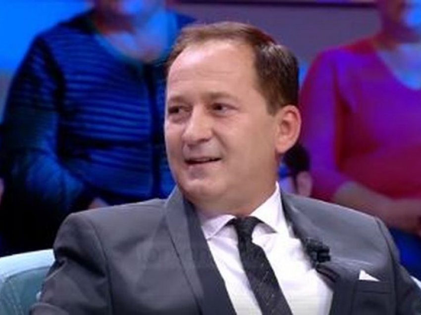 Arjan Konomi i përlotur rrëfen se si Albin Kurti ia kishte shpëtuar jetën gjatë luftës në Kosovë