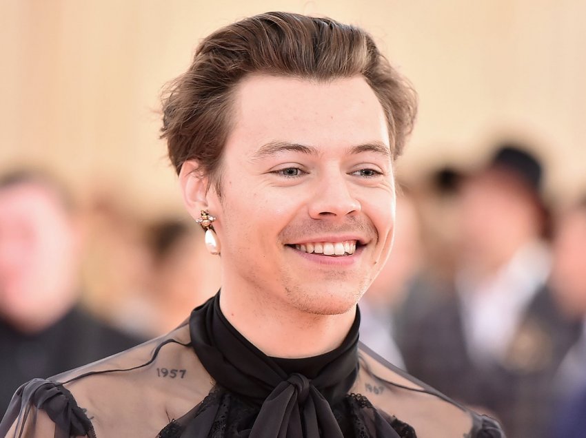 Harry Styles rrëfen se kur mundohet shumë ai nuk bën muzikë të mirë