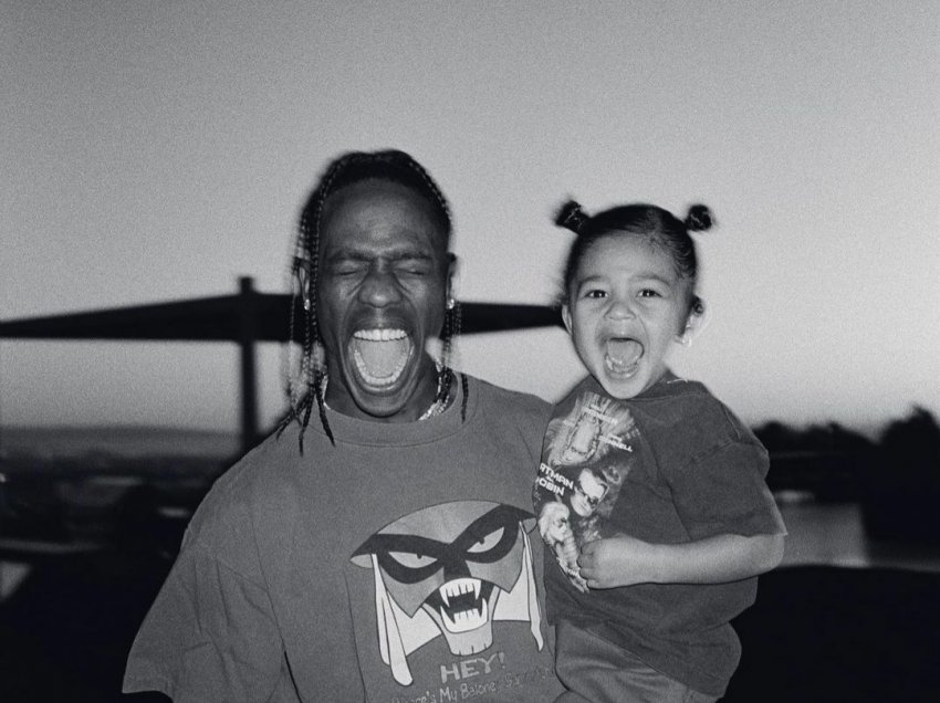 Rrëfimi i Travis Scott për vajzën: Stormi është frymëzim i madh në jetën time!