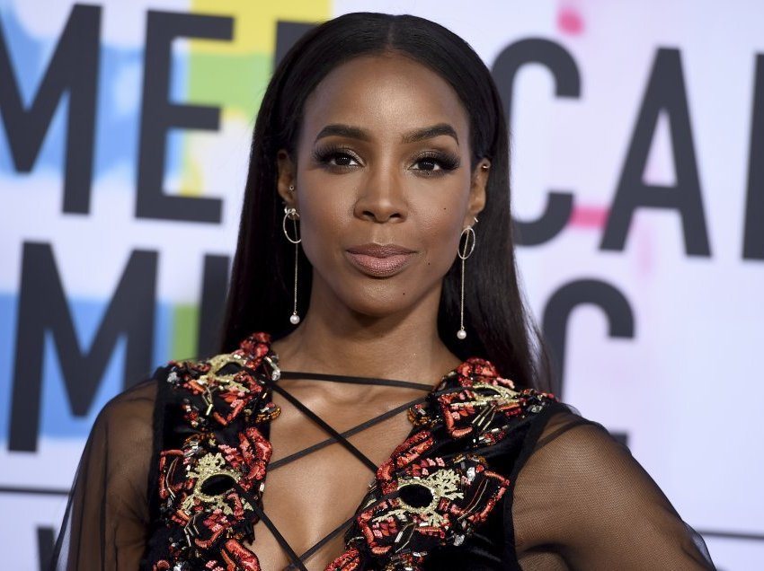 Kelly Rowland ndihmon banorët e Teksasit të prekur nga kriza e fundit natyrore