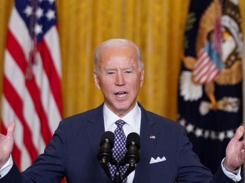 Biden përmbys vendimin e Trumpit për ndalesa ndaj imigrantëve