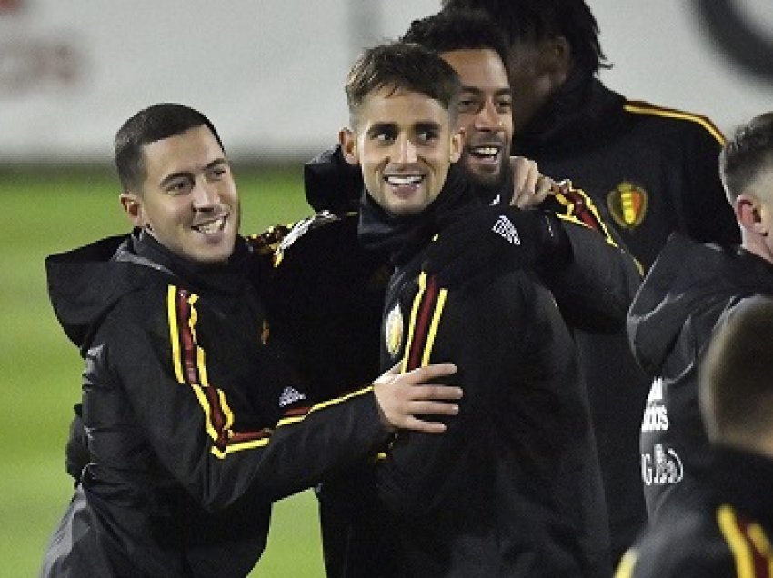 Januzaj mbron Eden Hazardin