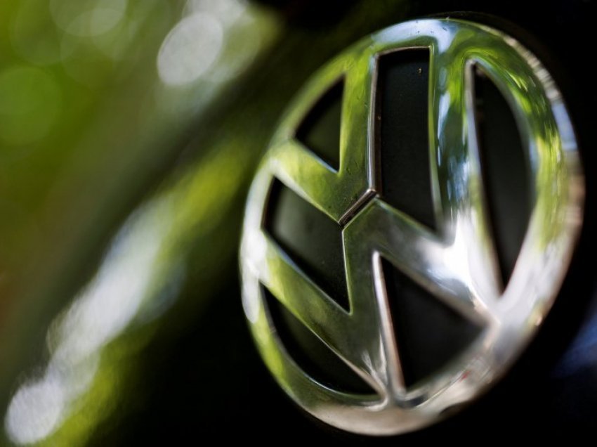 VW pret rritje të fuqishme të të hyrave dhe shitjeve në vitin 2021