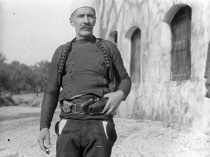 L’Éclair (Shtator, 1912) / Mitrovica në pushtetin e Isa Boletinit 