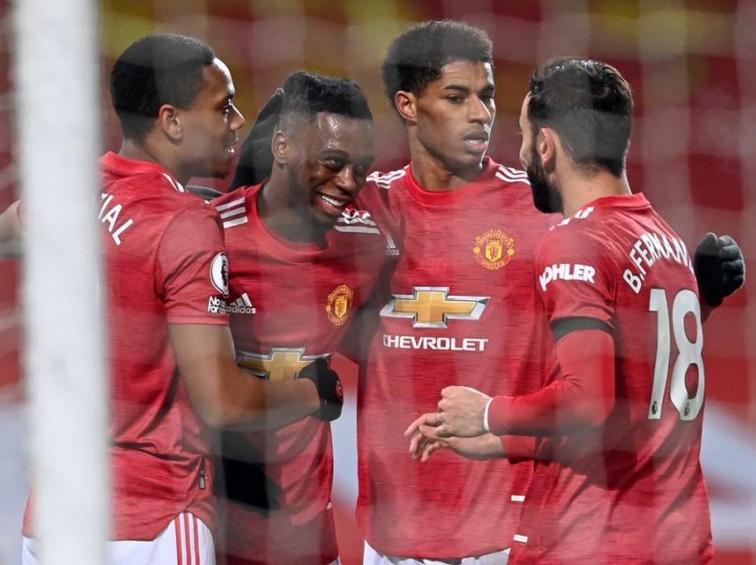 Manchester Utd fiton kundër Aston Villës