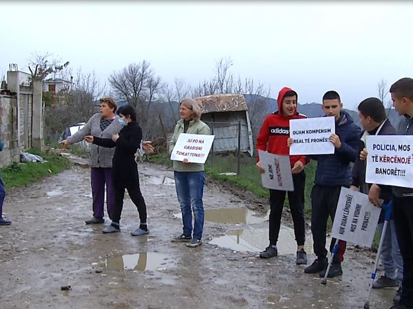 Kërcënohen banorët e Sharrës, protestën kundër zaptimit të tokave nga landfilli e marrin në dorë gra e fëmijë