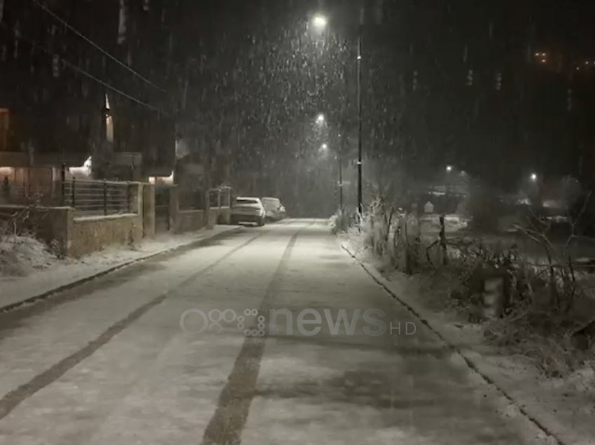 Dëbora zbardh Korçën, rreshje të dendura në Dardhë dhe Voskopojë