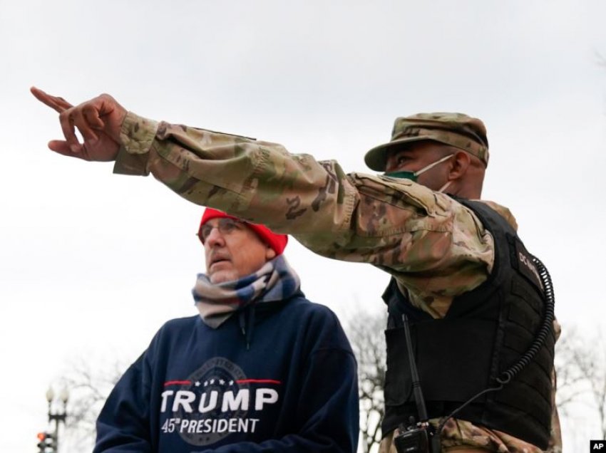 Mbështetësit e presidentit Trump në protestë, ndërsa Kongresi certifikon zgjedhjet presidenciale