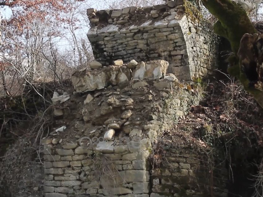 E lënë në harresë nga autoritetet, shkatërrohet ura 230 vjeçare në Libohovë