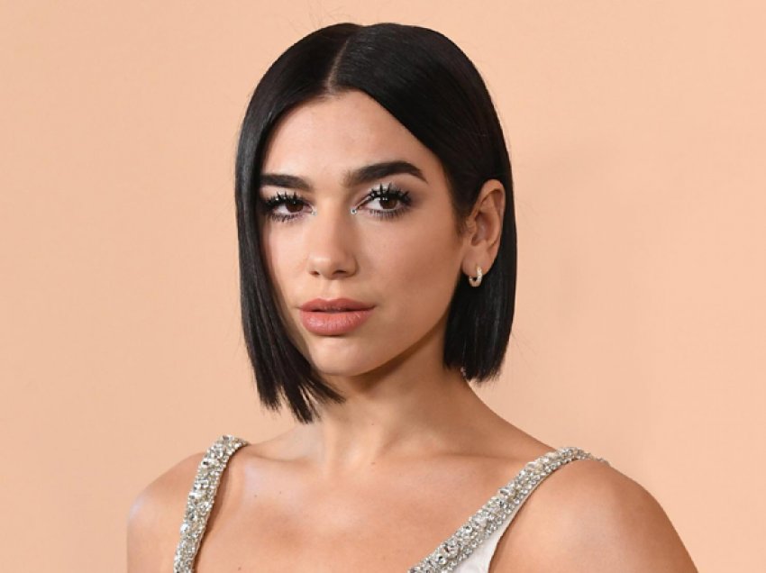 Dua Lipa arrin një miliard dëgjime në “iHeart Radio”