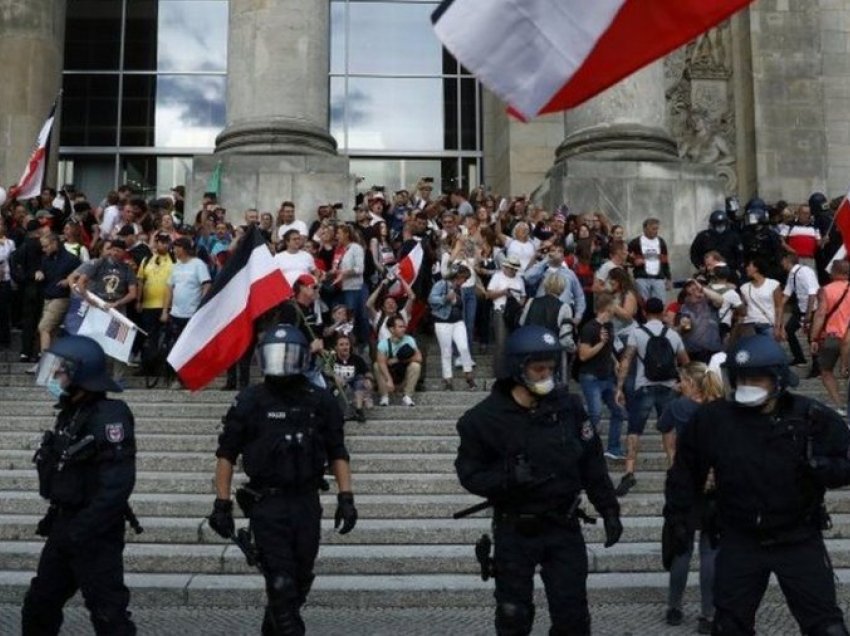 Parlamenti gjerman rrit sigurinë pas trazirave në Kongres në SHBA