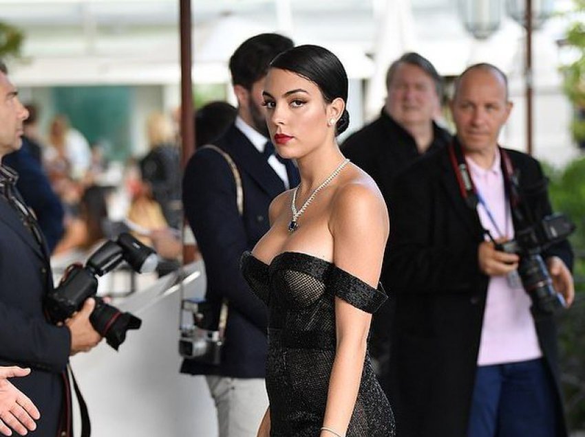 I ati trafikant droge, nëna i vdes në aksident/ Jeta ‘skëterrë’ e Georgina Rodriguez para se të takonte Ronaldon