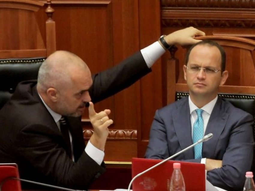 ‘Thyerje’ me kryeministrin Rama?! Bushati: Nuk kërkoj lëmoshë! 