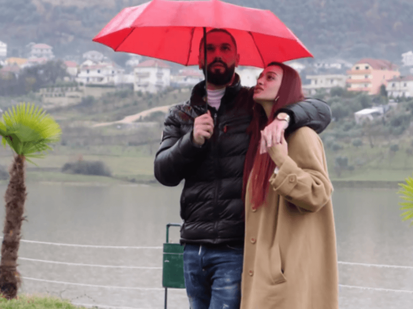 Atdheu super romantik me Melisën, pasi e refuzoi njëherë