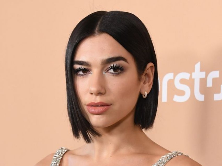 Dua Lipa tregon linjat trupore me fundin e shkurtër, mahnit ndjekësit në rrjete sociale