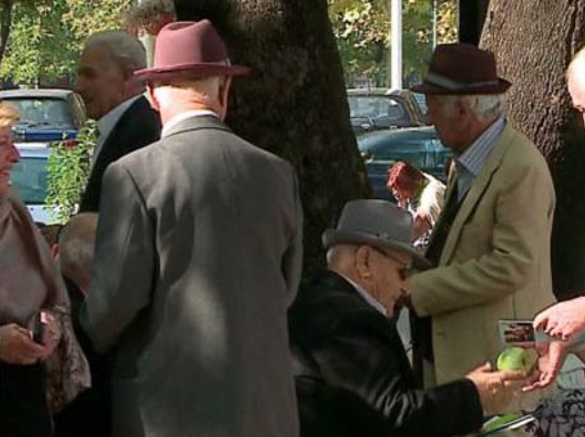 Blerja e stazhit për daljen në pension, vetëm përmes ligjit të ri