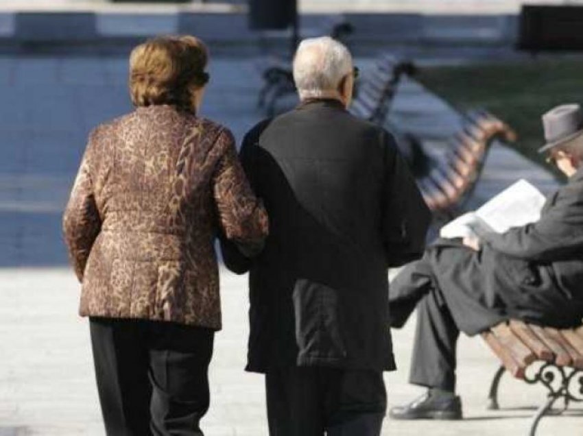 Masat e reja/ Ky do të jetë orari i lëvizjes për personat mbi 65 vjeç në Kosovë