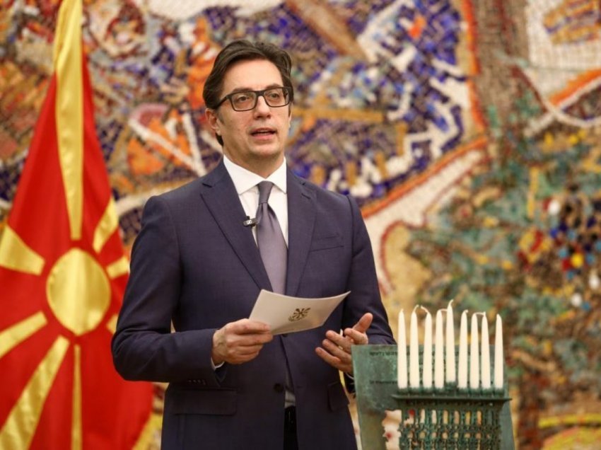 Pendarovski: Mund të mos pranohen rezultatet, por jo të bojkotohet regjistrimi