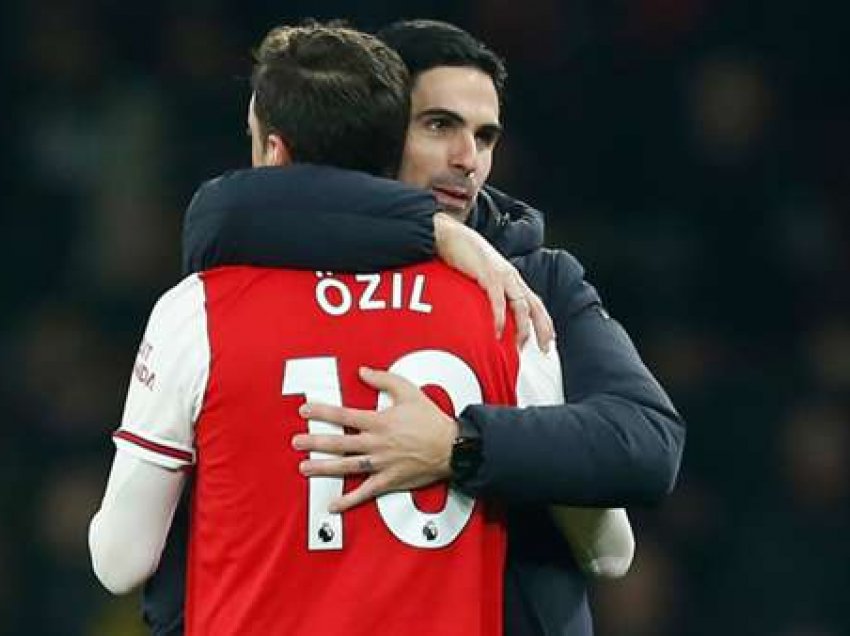 Arteta: Do të na mungojnë cilësitë e Mesut Ozilit