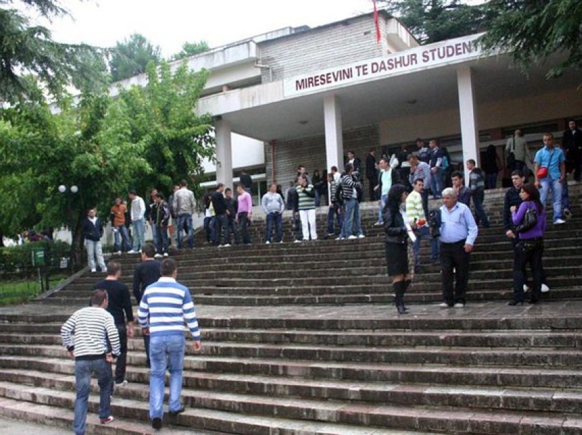 Universiteti i Gjirokastrës do hapet/ Kërkohet me çdo kusht rikthimi: Nuk bëjmë provime online