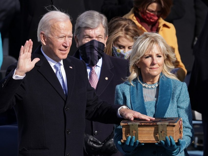 Udhëheqësit botërorë urojnë Presidentin Joe Biden