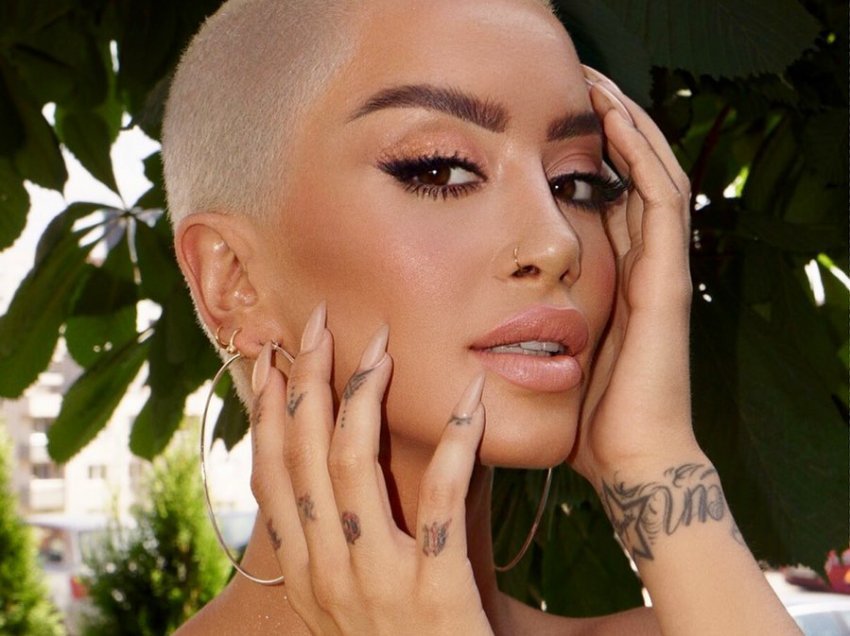 I hakojnë Instagramin fanses, Dafina Zeqiri reagon: Mos e urrej punën e tjetrit që ti nuk mund ta arris