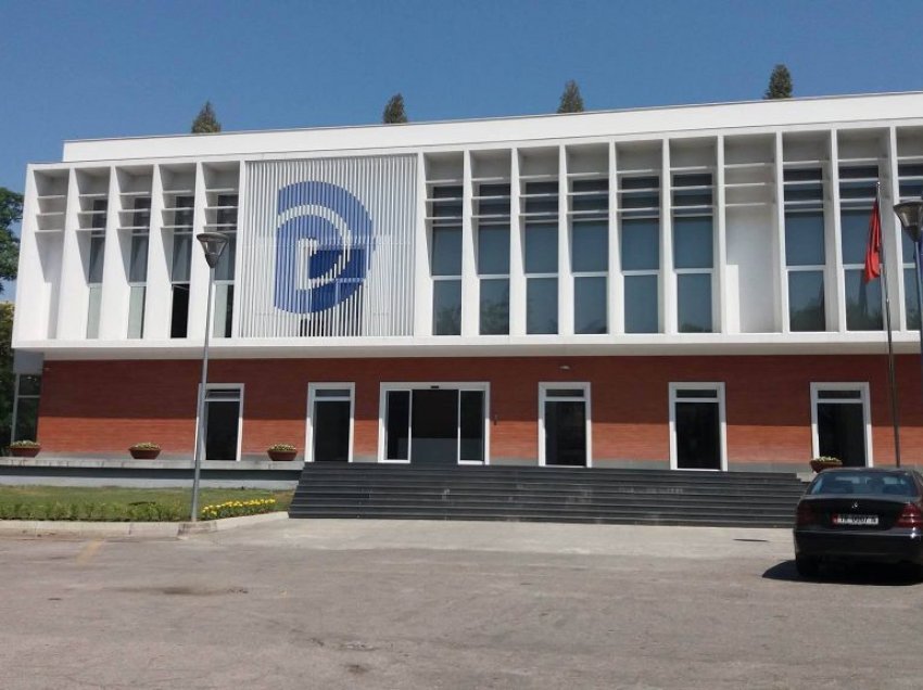 “Porositë” e Bashës për drejtuesit e qarqeve: Shanse për një fitore të thellë të PD dhe Opozitës së Bashkuar, por…