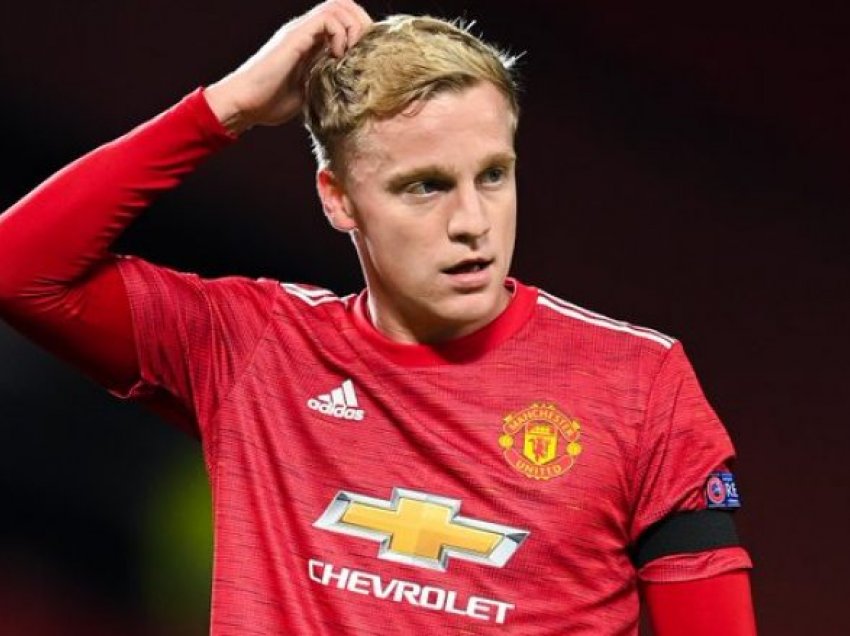 Manchester Unitedi refuzon ofertat për Donny van de Beek