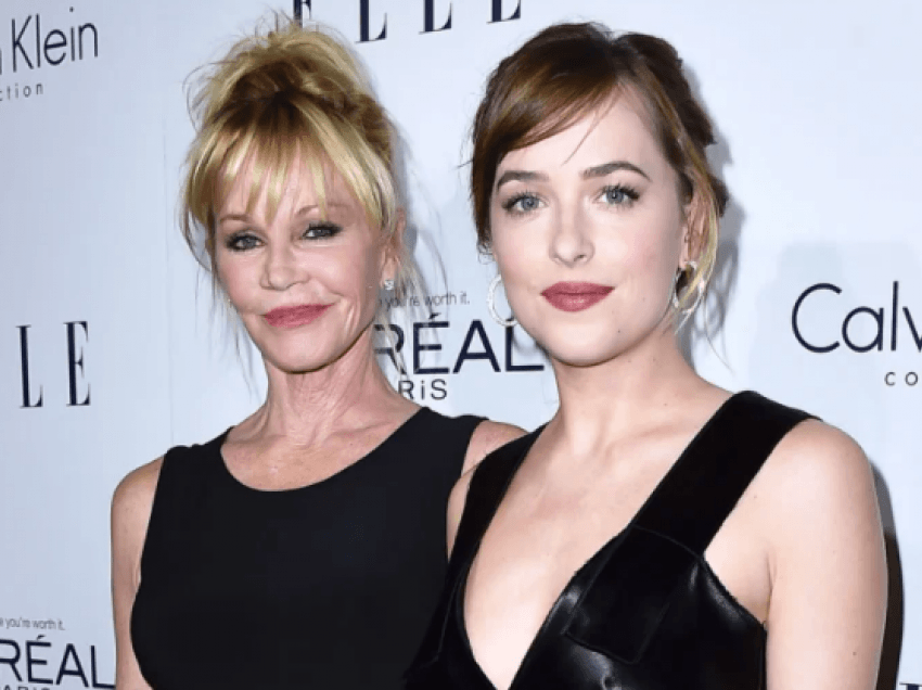 Dakota Johnson tregon si është Melanie Griffith si nënë: Më liberalja në botë