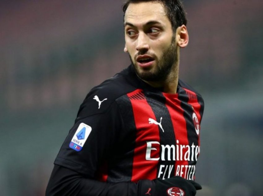 Calhanoglu tregon se si po përballet me COVID-19