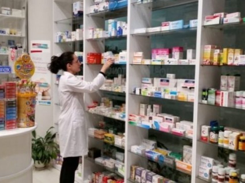 Grabitet farmacia në Tiranë, hajduti kërcënon me armën lodër punonjëset, ato i japin të gjithë xhiron ditore