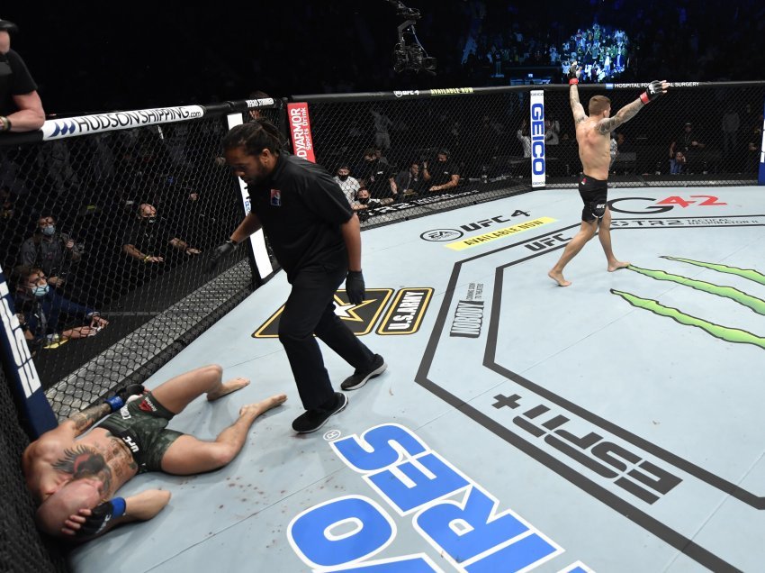 “BOOOM”, Dustin Poirier triumfon me nokaut ndaj Conor McGregor