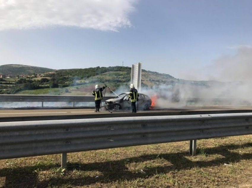  ​Digjen tri vetura në Malishevë