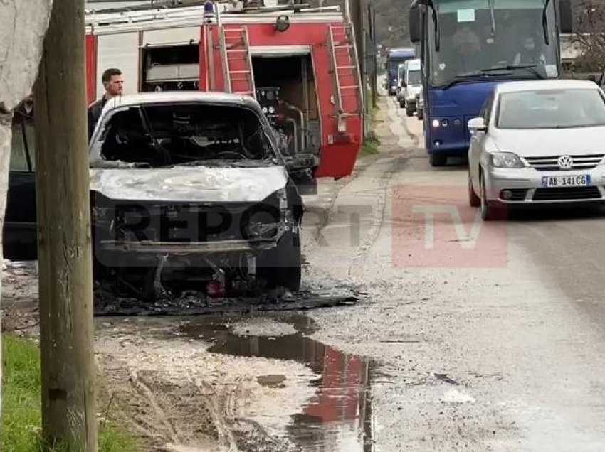 Makina përfshihet në flakë në Bradashesh, Elbasan! Vetëm dëme materiale