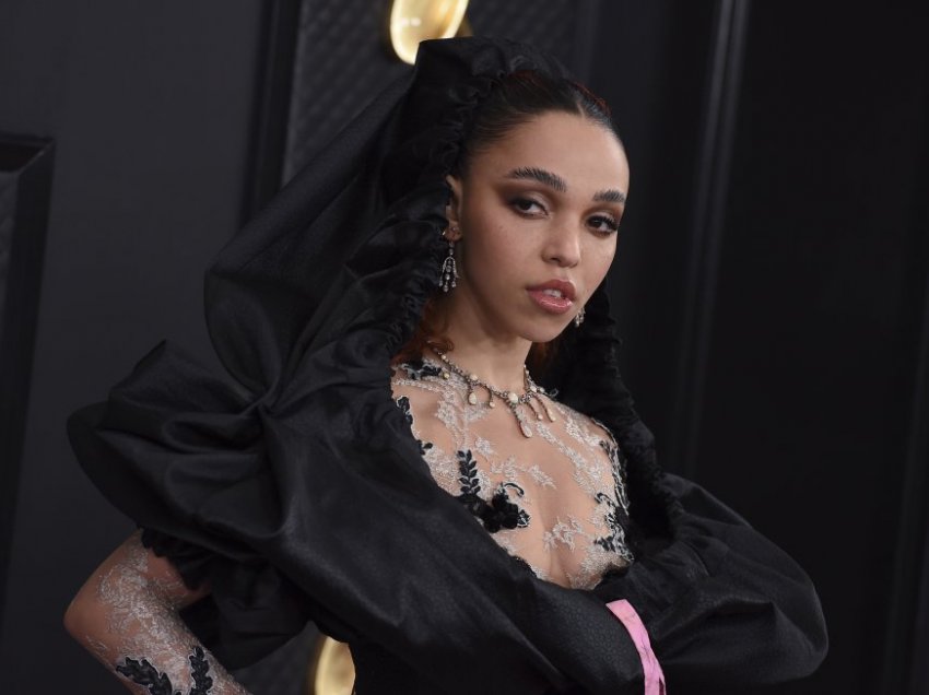 “Don’t Judge Me”, kënga e re e FKA Twigsit që flet për racizmin në Britani të Madhe