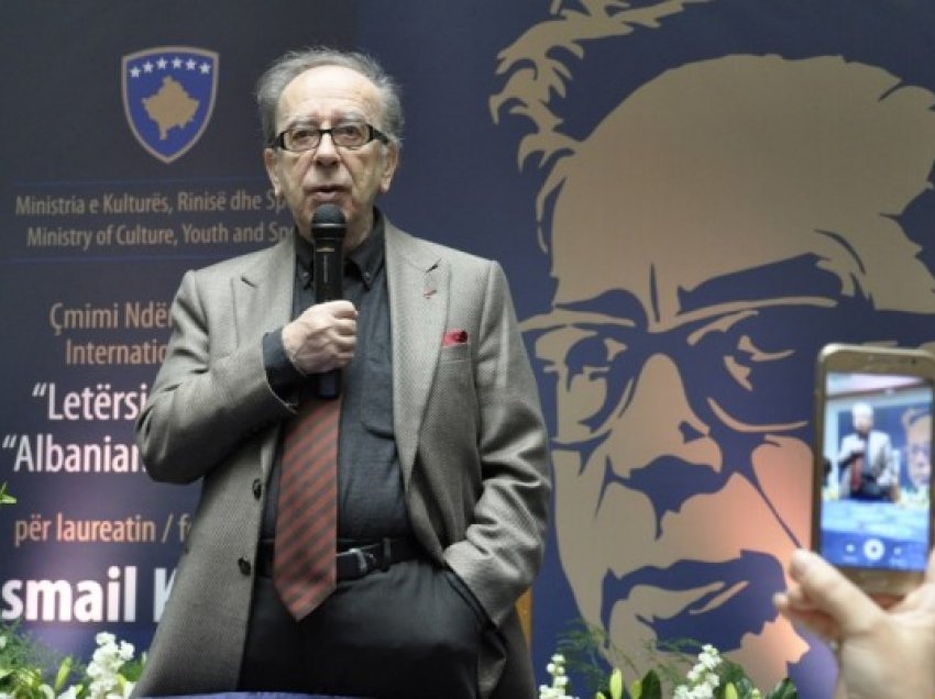 ​Dumoshi: Ismail Kadare, krenaria dhe simboli i artit letrar shqiptar në botë