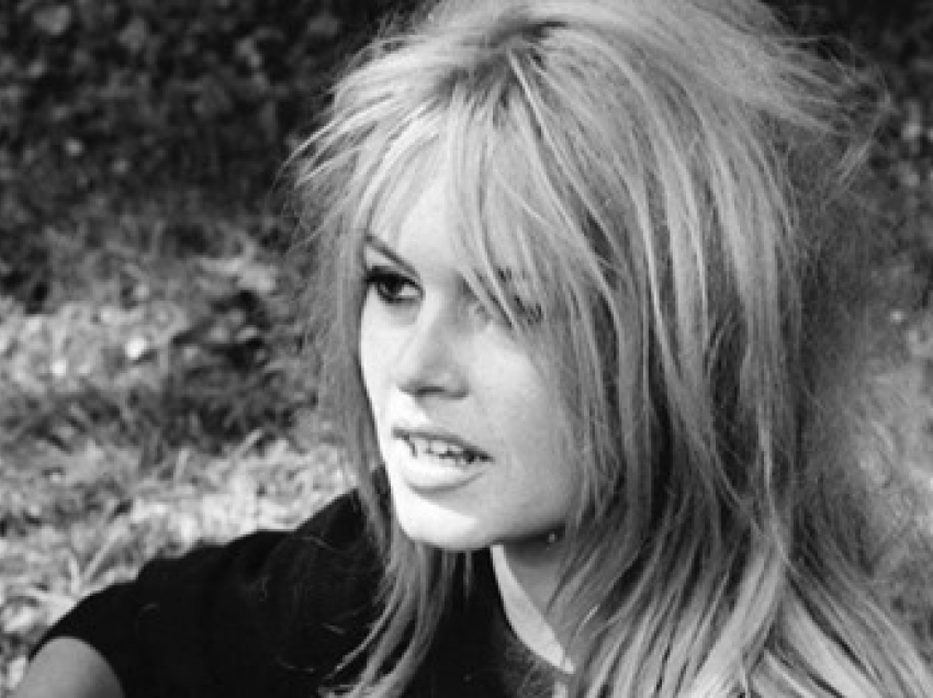 Shokon Brigitte Bardot: Covid-19, i mirë për rregullimin e mbipopullimit, jemi 5 miliardë njerëz tepër