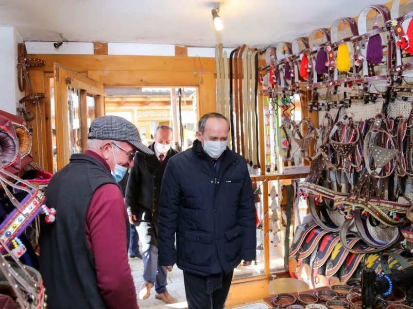 Hoti në Gjakovë: Veprimtarinë zejtare do ta mbrojmë dhe do ta bëjmë pjesë të trashëgimisë kulturore 