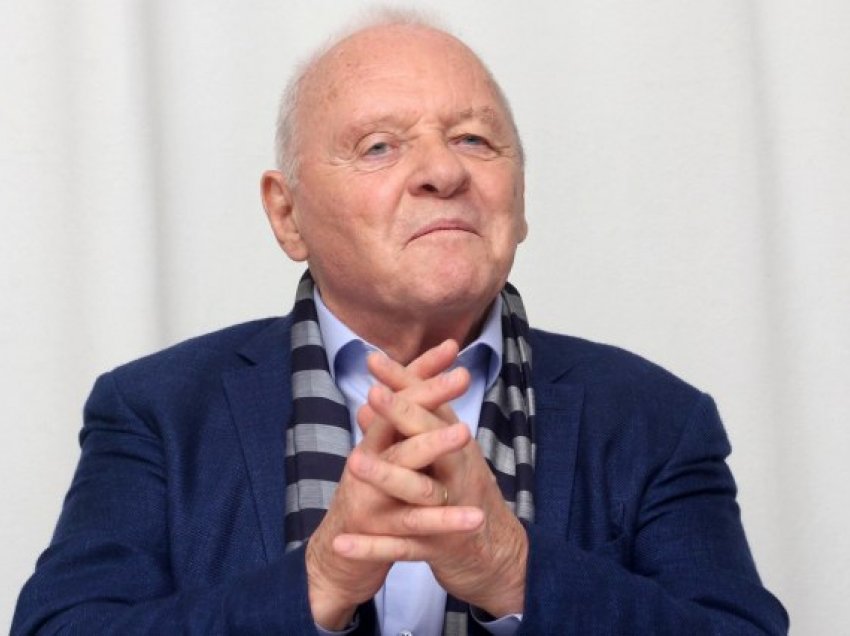 Anthony Hopkins pas vaksinimit: Kjo është drita në fund të tunelit