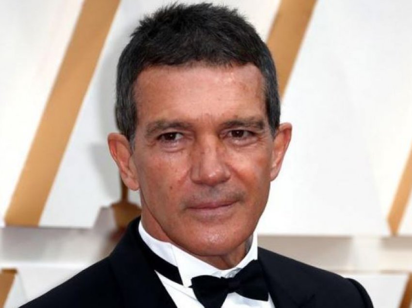 Antonio Banderas u shërua nga COVID-19 pak ditë para se të mbushte 60 vjet