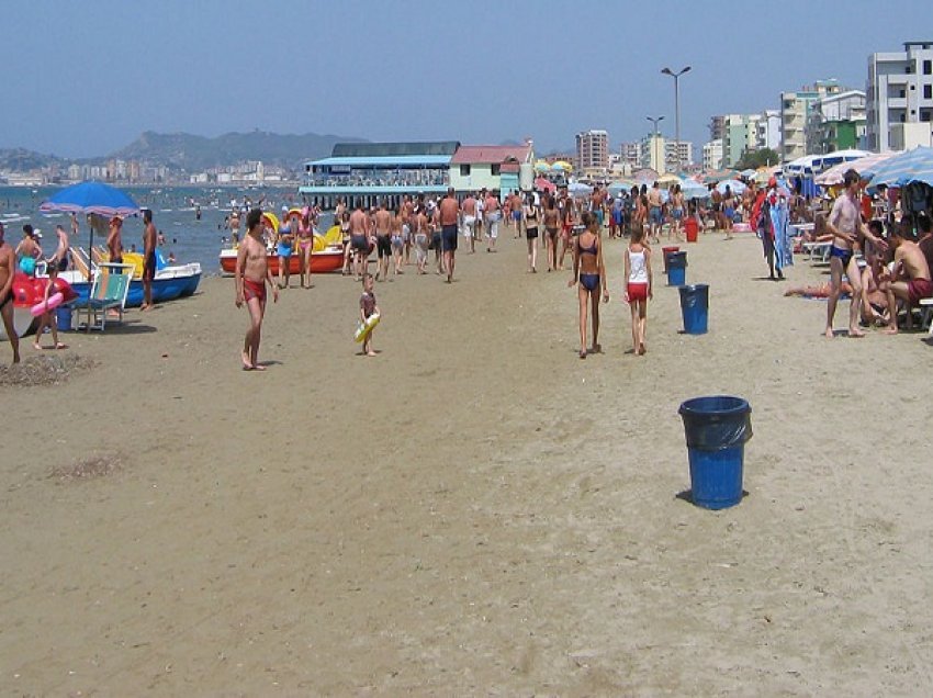 Mbytet në detin e Durrësit kapiteni i një anije 