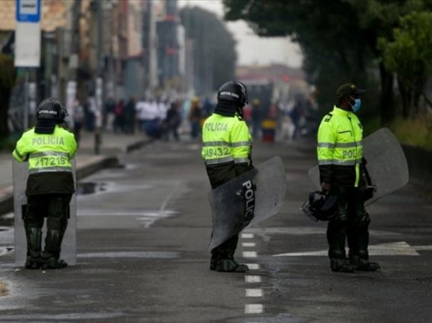 Kolumbi, mijëra persona protestojnë kundër qeverisë